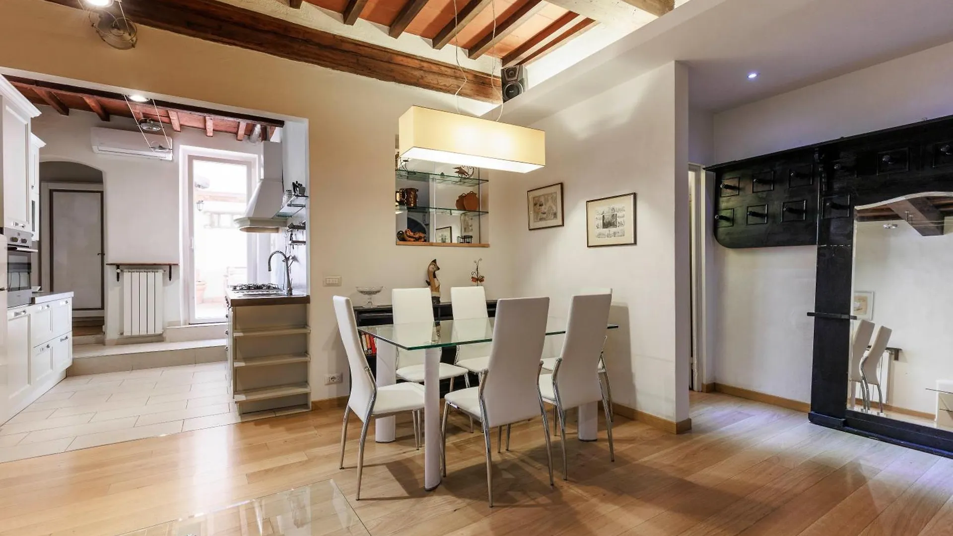 Santa Maria Novella Elegant Apartment Florence Italy